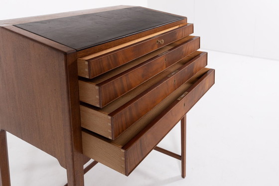 Image 1 of Deens Mid Century Modern Staand Bureau van Frits Henningsen