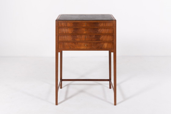Image 1 of Deens Mid Century Modern Staand Bureau van Frits Henningsen