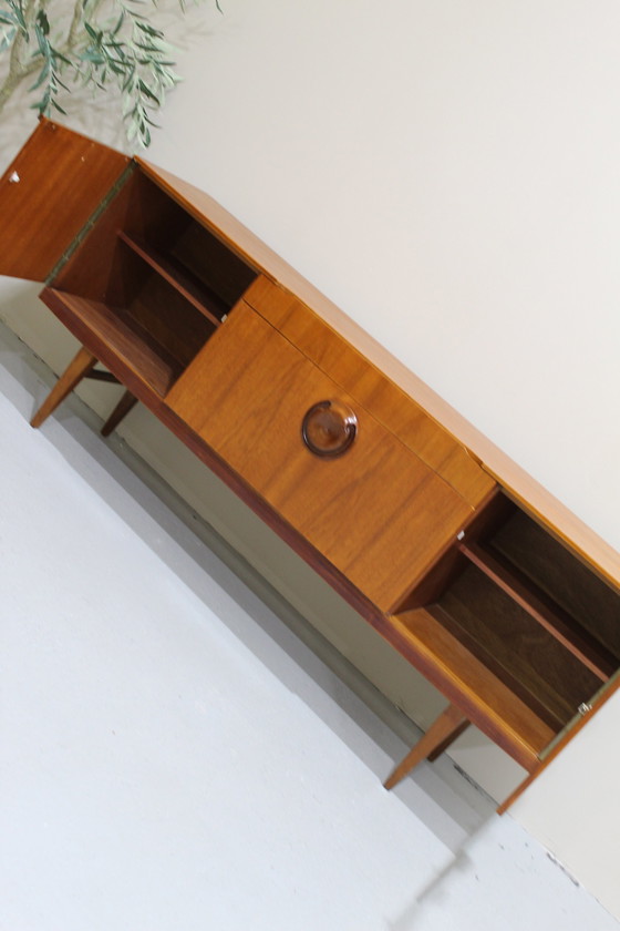 Image 1 of Vintage Design Dressoir, Sideboard - Beautility