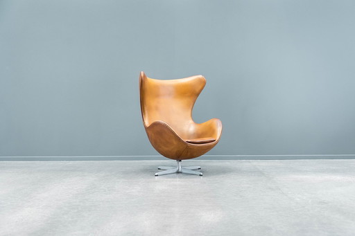 Fritz Hansen Egg Chair By Arne Jacobsen