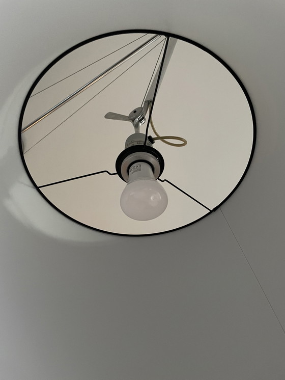 Image 1 of Artemide Hanglamp Met Zwarte Kap