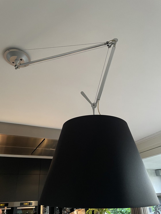 Image 1 of Artemide Hanglamp Met Zwarte Kap