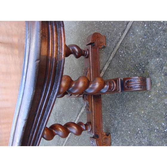 Image 1 of Eikenhouten vintage tafel met gebeeldhouwd onderstel op spiraalvormige kolommen
