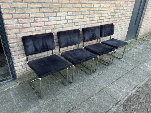 4 Zwarte Zuiver Ribstof Stelen met Chrome Buisframe