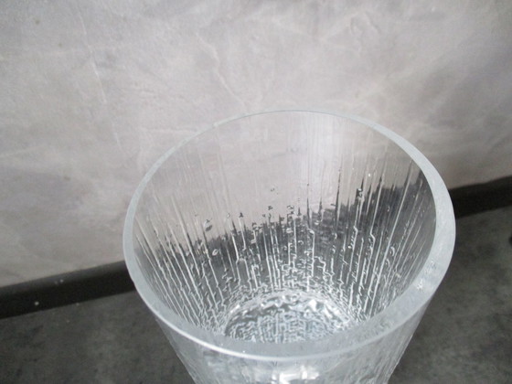 Image 1 of Iittala, Tapio Wirkkala, Glas, Vaas Niva' (Snelstromende Beek),Finland, 1972.