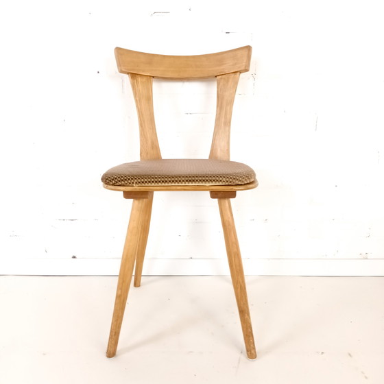 Image 1 of Partij 19 vintage houten eetkamerstoelen