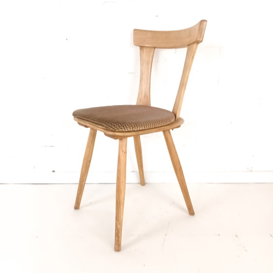 Image 1 of Partij 19 vintage houten eetkamerstoelen