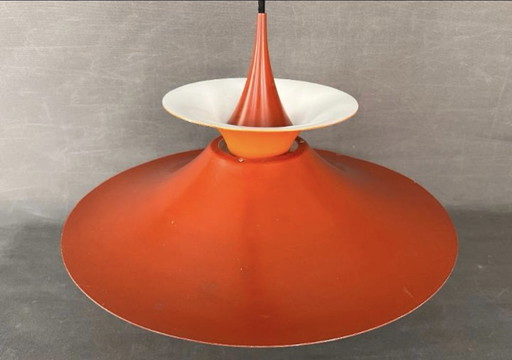 Erik Balslev Voor Mist & Mørup, Mod. Radius Oranje, Denemarken, Vintage, Plafondlamp