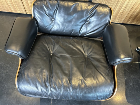 Image 1 of Eames Lounge Chair Vitra Palissander