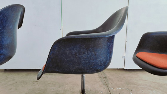 Image 1 of 4x Eames glasvezel bureaustoelen Herman Miller 2ª Editie 1960