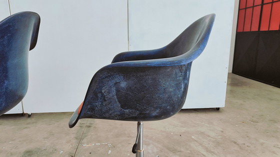 Image 1 of 4x Eames glasvezel bureaustoelen Herman Miller 2ª Editie 1960