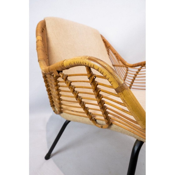 Image 1 of Deense fauteuil bekleed met lichte stof in hout 1950