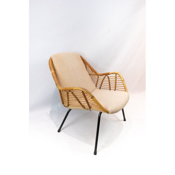 Image 1 of Deense fauteuil bekleed met lichte stof in hout 1950