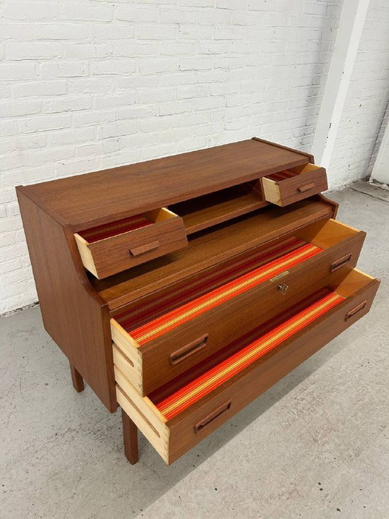 Image 1 of Arne Wahl Iversen Bureau, Secretaire