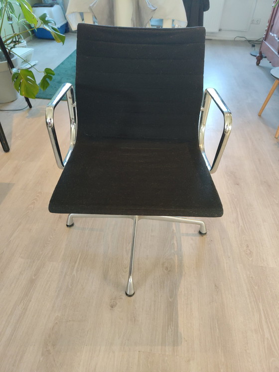 Image 1 of Charles Eames Vitra Origineel