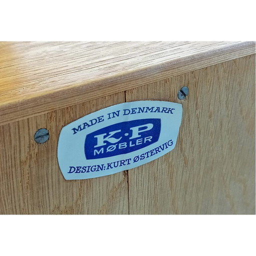 Deense vintage highboard in eikenhout van Kurt Ostervig voor Kp Möbler