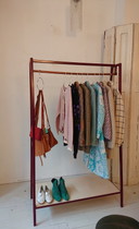 Modern design kledingrek