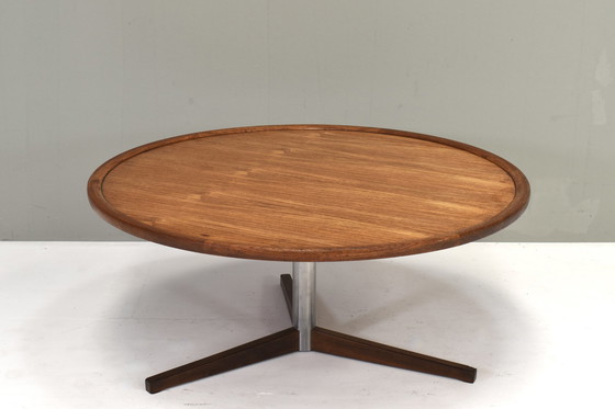 Image 1 of Martin Visser Ronde Salontafel voor 'T SPECTRUM, Nederland - 1965