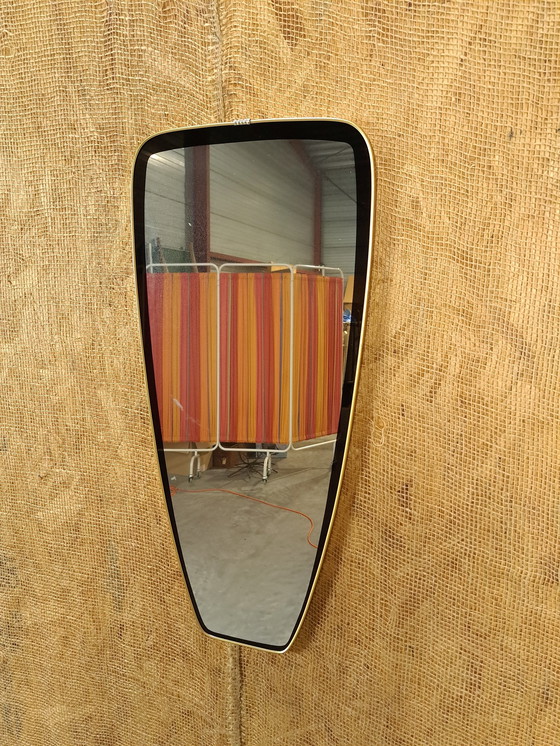 Image 1 of Jaren 50 Spiegel Met Goud Zwarte Rand Vintage