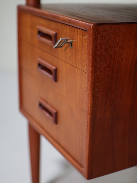 Image 1 of Vrijstaand Bureau Deens Jaren '60 Teak 'Lady Desk'