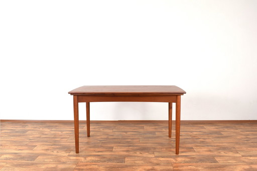 Mid Century Deense Teakhouten uitschuifbare eettafel, 1960S.