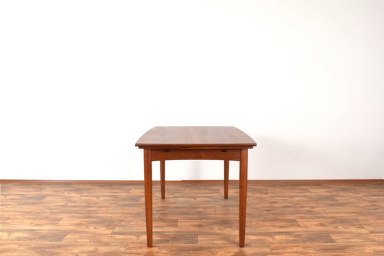 Image 1 of Mid Century Deense Teakhouten uitschuifbare eettafel, 1960S.