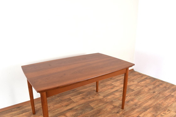 Image 1 of Mid Century Deense Teakhouten uitschuifbare eettafel, 1960S.