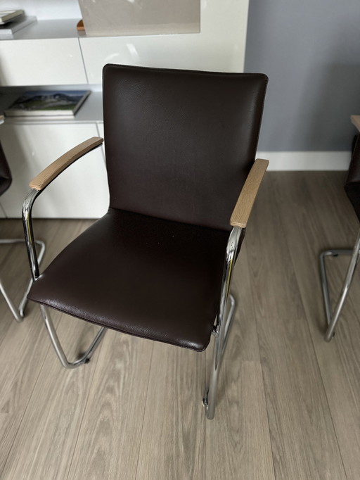 4x Leolux Freyr stoelen bruin leder