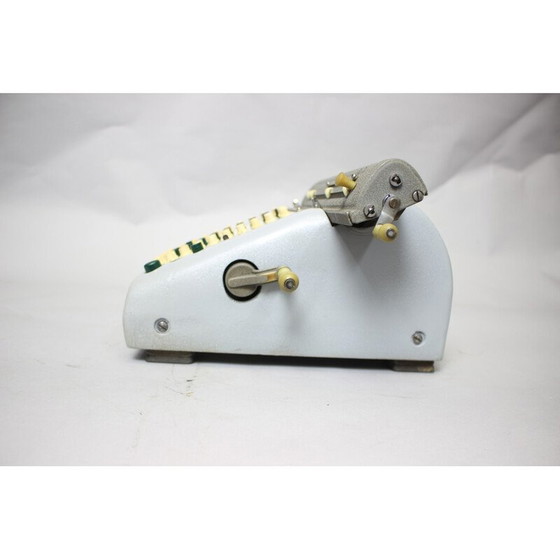 Image 1 of Nisa vintage rekenmachine, Tsjechoslowakije 1958