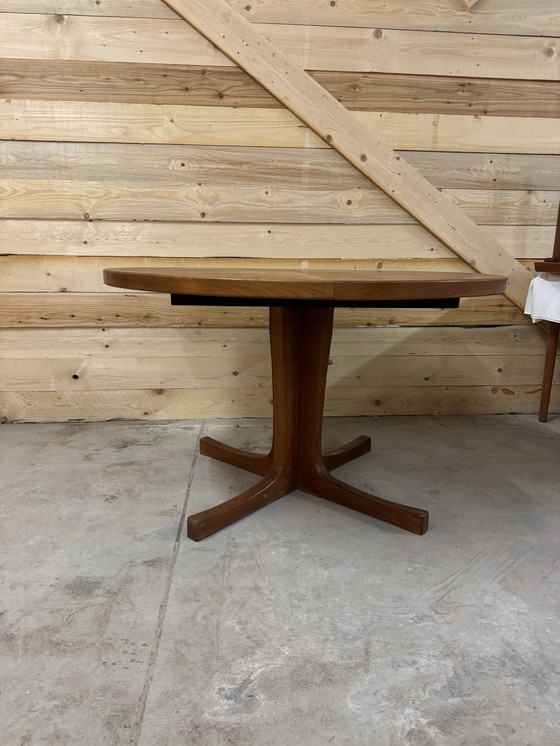 Image 1 of Tafel Rond 70s Vintage Retro Teak Eettafel Deens Design