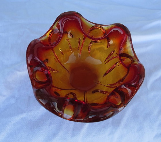 Image 1 of Glazen amberkleurig Mid Century middenstuk Schaal Vintage