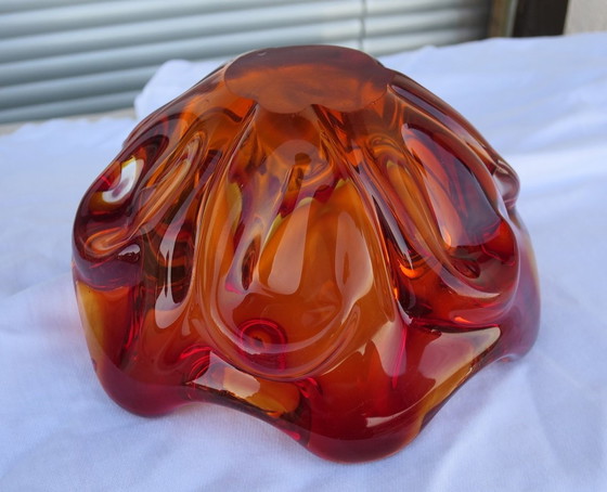 Image 1 of Glazen amberkleurig Mid Century middenstuk Schaal Vintage