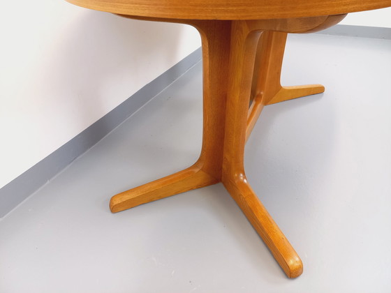 Image 1 of Baumann Vintage 60s 70s Licht iepenhout ovale eettafel met 2 verlengstukken