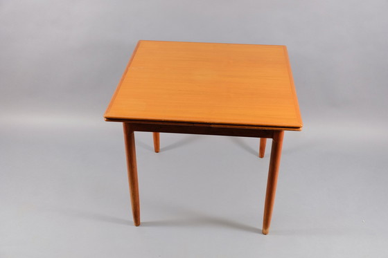 Image 1 of Uitschuifbare vierkante mid-eeuwse teakhouten eettafel