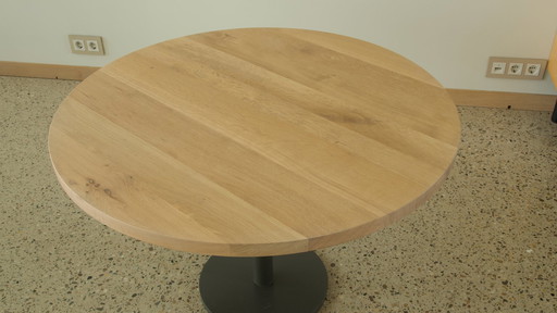 BOR Low Dining Table