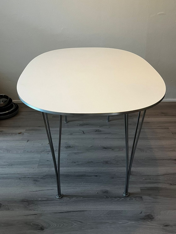 Image 1 of Fritz Hansen B612 eettafel