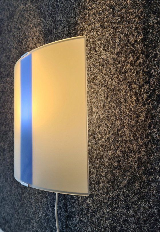 Image 1 of Massive Glazen Gematteerde Wandlamp. België