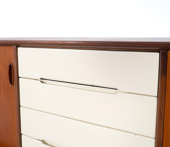 Image 1 of Mid Century Deens teak design dressoir met lades