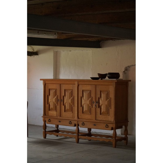 Image 1 of Brutalistisch vintage dressoir van massief eiken, Denemarken 1950