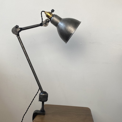 Oude Lamp Etau Gras Ravel N° 300 Industrieel