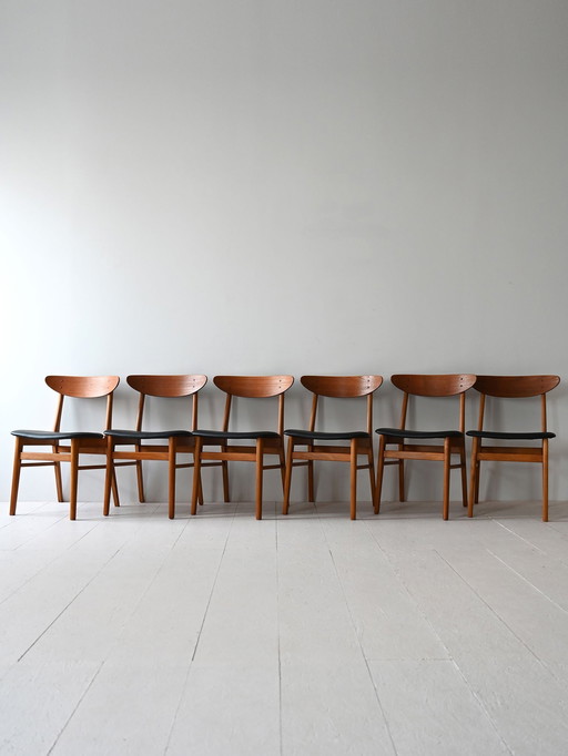Set van zes Deense teakhouten stoelen