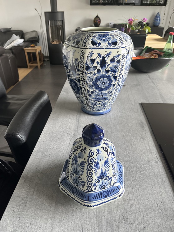 Image 1 of Vase Delft