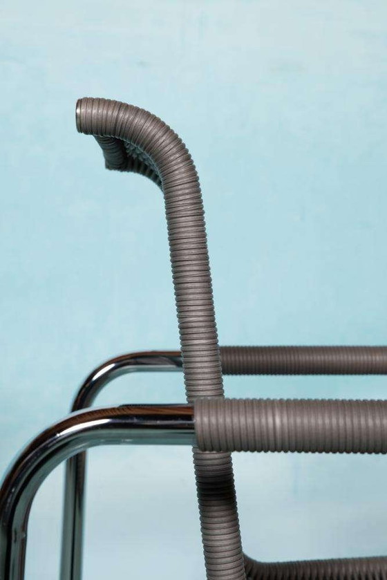 Image 1 of Vintage armstoel Tecta B20, minimalist tubular chair