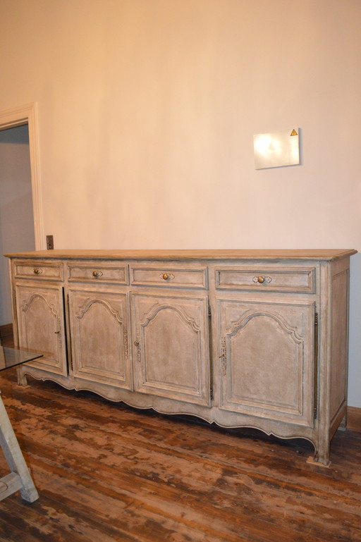 Klassevolle Dressoir Met Knappe Schildertechniek