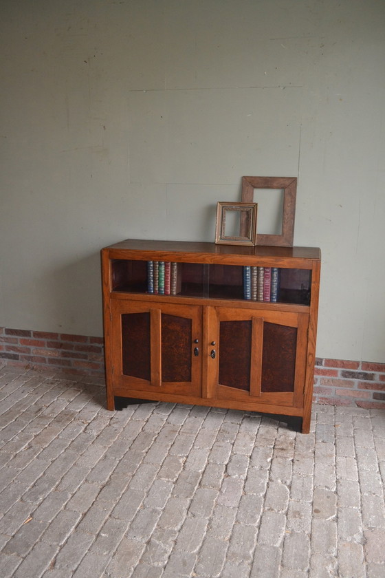 Image 1 of Antiek Eiken Houten Art Deco Dressoir.