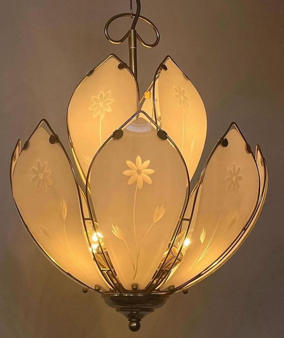 Image 1 of Extravagante luxe bijzondere glazen geslepen Lotus hanglamp