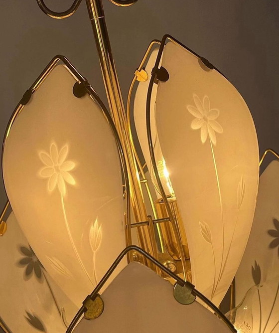 Image 1 of Extravagante luxe bijzondere glazen geslepen Lotus hanglamp