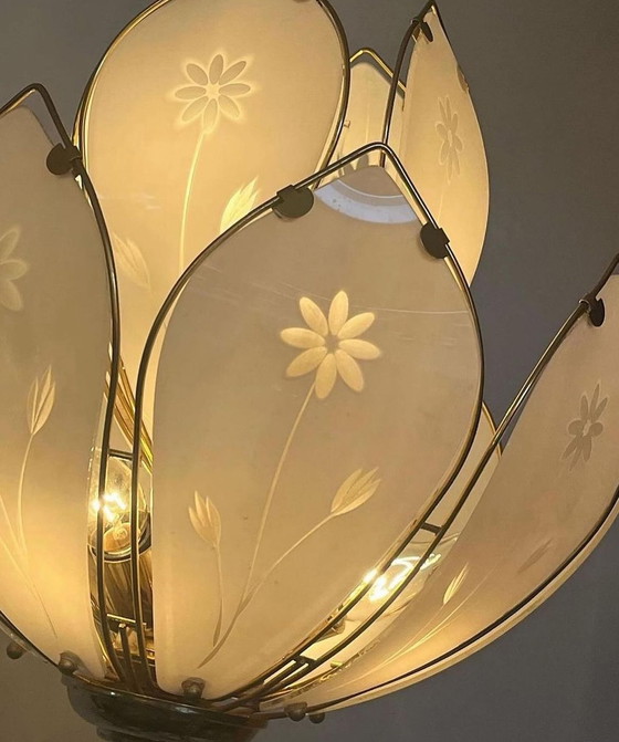 Image 1 of Extravagante luxe bijzondere glazen geslepen Lotus hanglamp