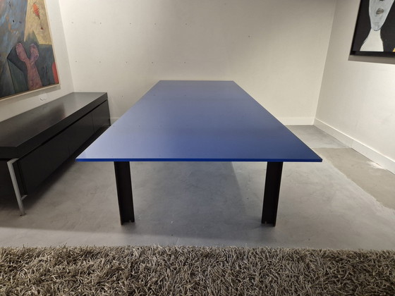 Image 1 of Unieke Moderne Design Eettafel - Staal Frame - Blauw Glas