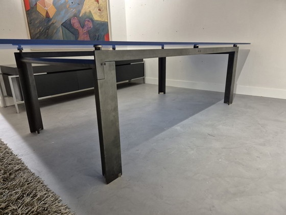 Image 1 of Unieke Moderne Design Eettafel - Staal Frame - Blauw Glas